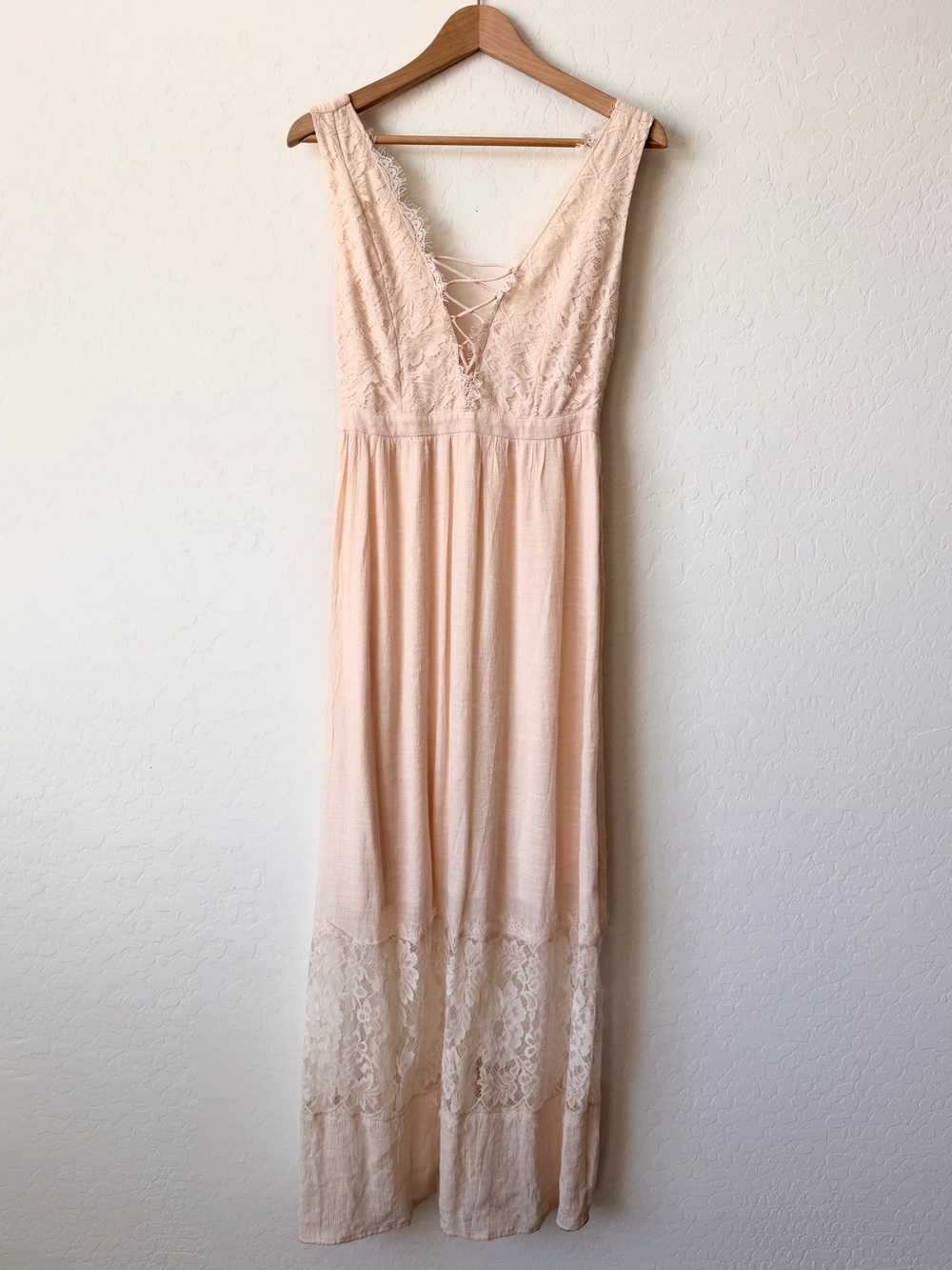 Forever 21 Blush Lace Trim Maxi Dress